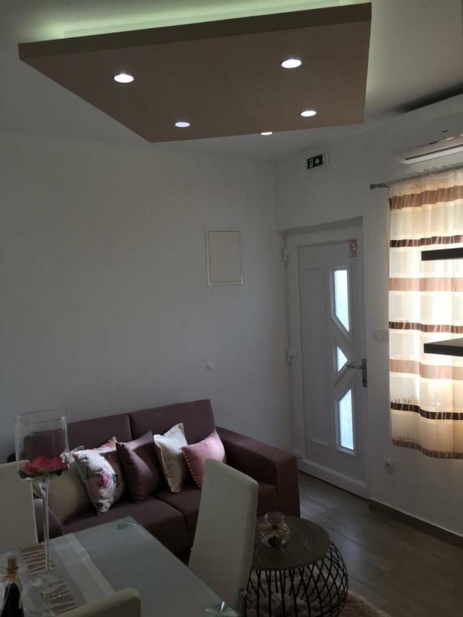 Dujmovic Apartment Split